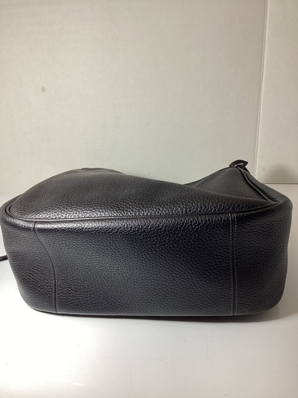 COACH
Cary Pebbled Leather Shoulder Bag - Picture 11 of 11